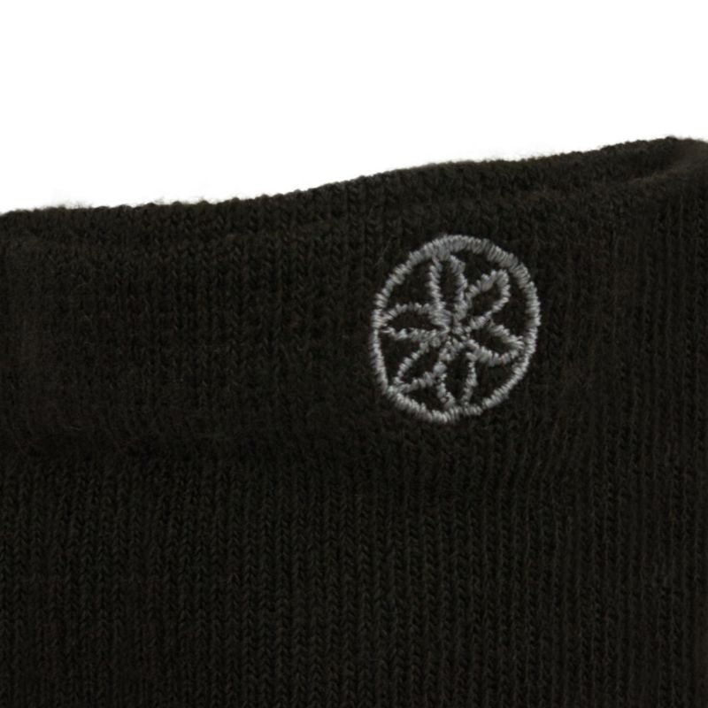 Gaiam black anti-slip socks S / M 52223 - Sportmania.hu