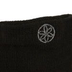 Gaiam black anti-slip socks S / M 52223 - Sportmania.hu
