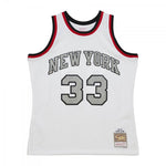 Mitchell & Ness NBA Cracked Cement Swingman Jersey Knicks 1991 Patrick Ewing M TFSM5934-NYK91PEWWHIT - Sportmania.hu