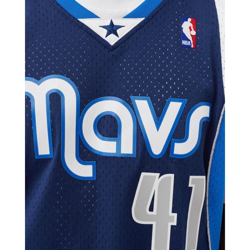 Mitchell &amp; Ness NBA Swingman Dallas Mavericks Dirk Nowitzki M T-shirt SMJY1148-DMA11DNOASBL