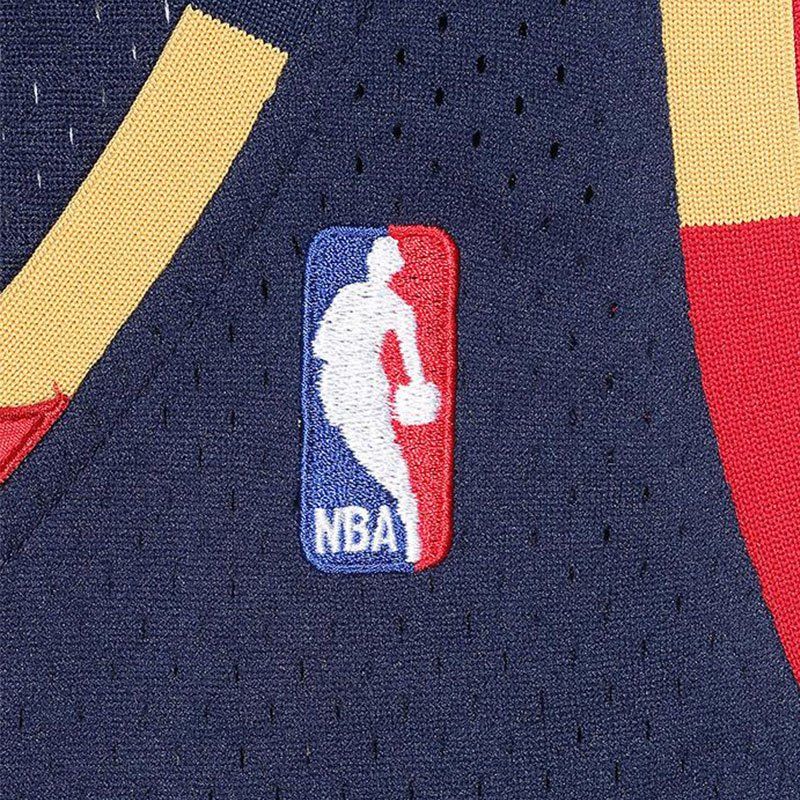 Mitchell &amp;Ness Cleveland Cavaliers NBA Swingman Jersey Lebron James M SMJYGS18156-CCANAVY08LJA - Sportmania.hu
