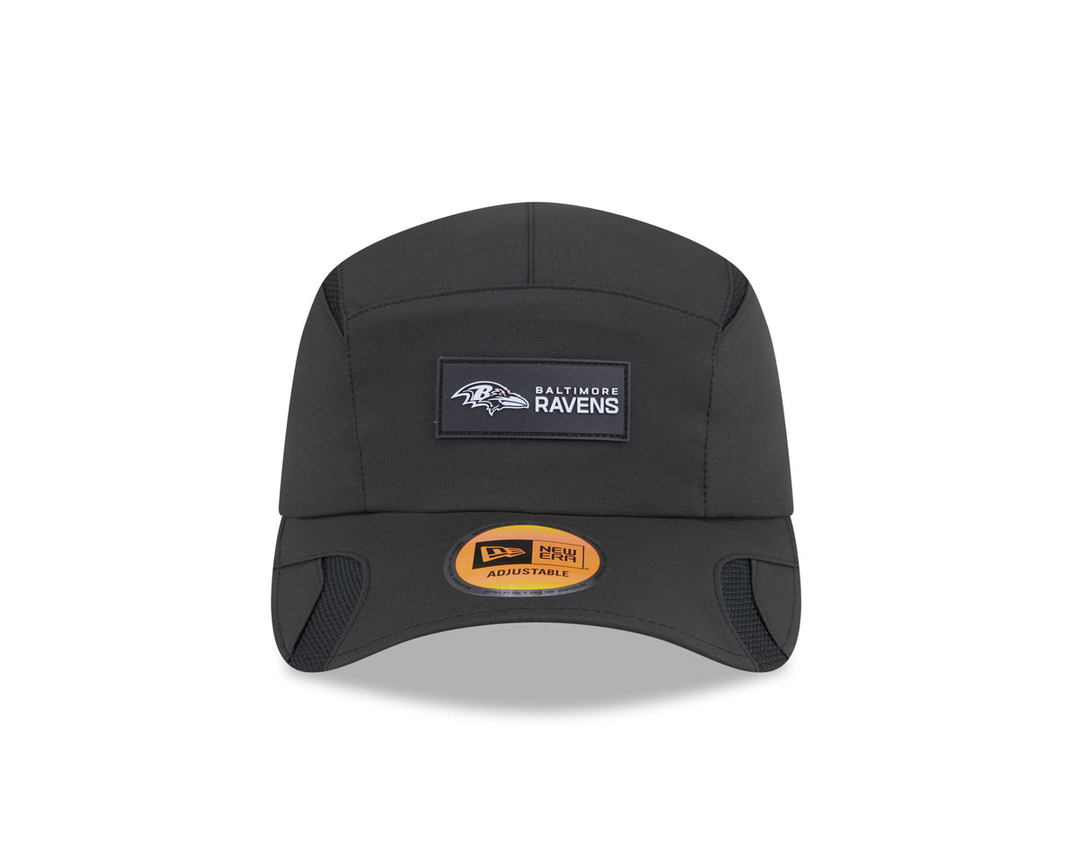 New Era Baltimore Ravens 2025 Sideline Runner - baseball sapka