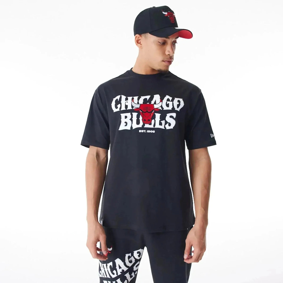 New Era Chicago Bulls NBA Graphic Black Oversized férfi póló