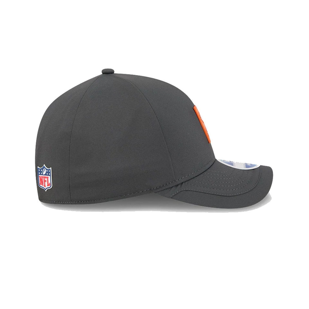 New Era Denver Broncos NFL Sideline 2025 Charcoal 9FORTY M-Crown - baseball sapka