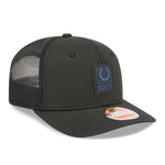 New Era Indianapolis Colts NFL Sideline 2025 Black 9SEVENTY Trucker Stretch Snap - baseball sapka