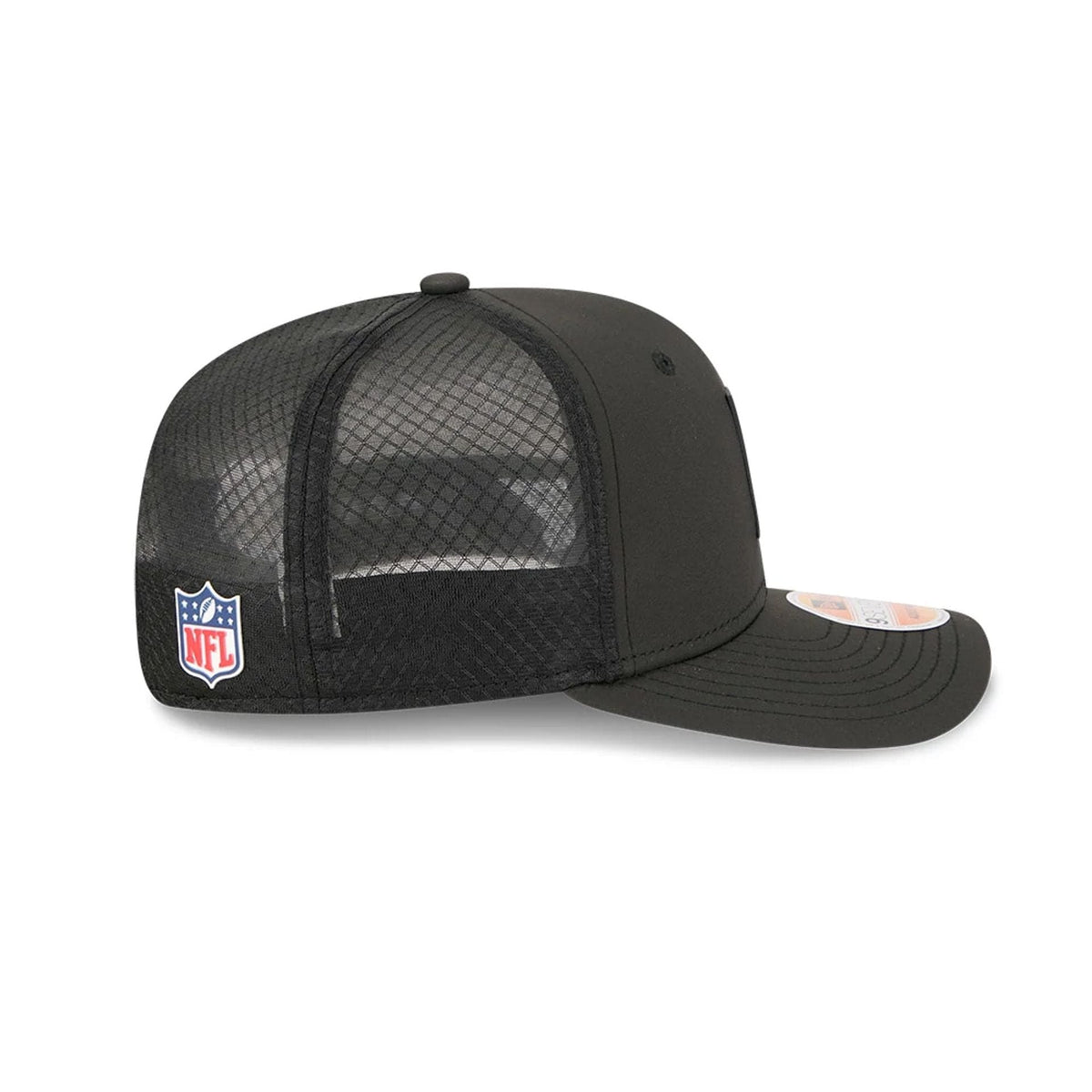 New Era Indianapolis Colts NFL Sideline 2025 Black 9SEVENTY Trucker Stretch Snap - baseball sapka