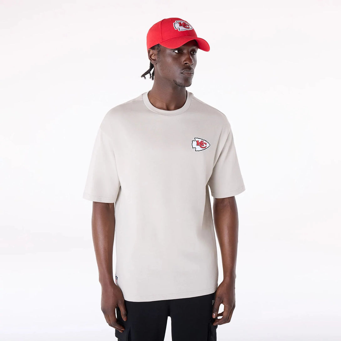 New Era Kansas City Chiefs NFL Graphic Cream póló - Sportmania.hu