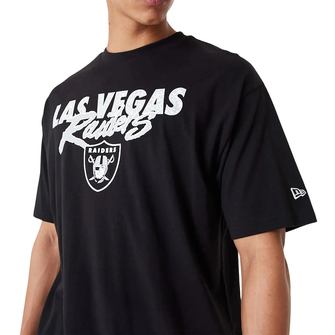 New Era Las Vegas Raiders NFL Script Black Oversized Póló - Sportmania.hu