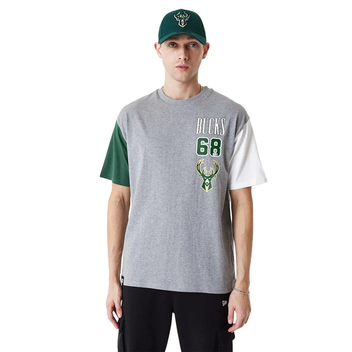 New Era Milwaukee Bucks NBA Cut Sew Grey Oversized férfi Póló
