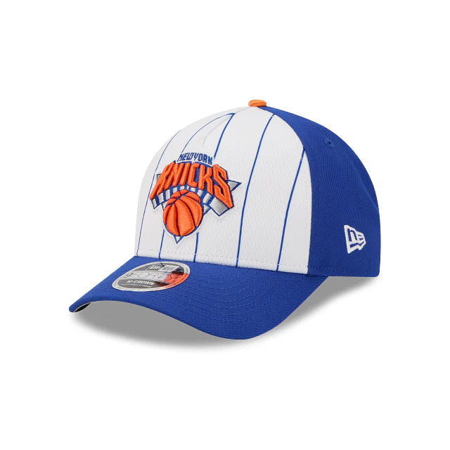 New Era New York Knicks NBA Tip Off 2025 9FORTY M-Crown A-Frame Baseball sapka
