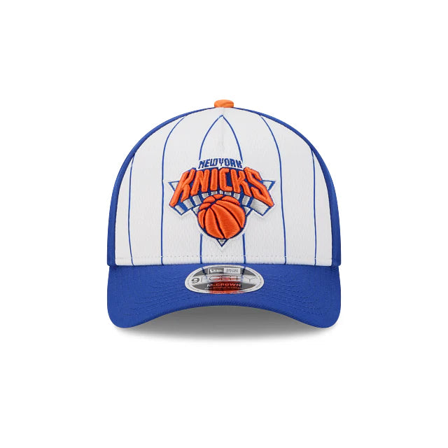 New Era New York Knicks NBA Tip Off 2025 9FORTY M-Crown A-Frame Baseball sapka