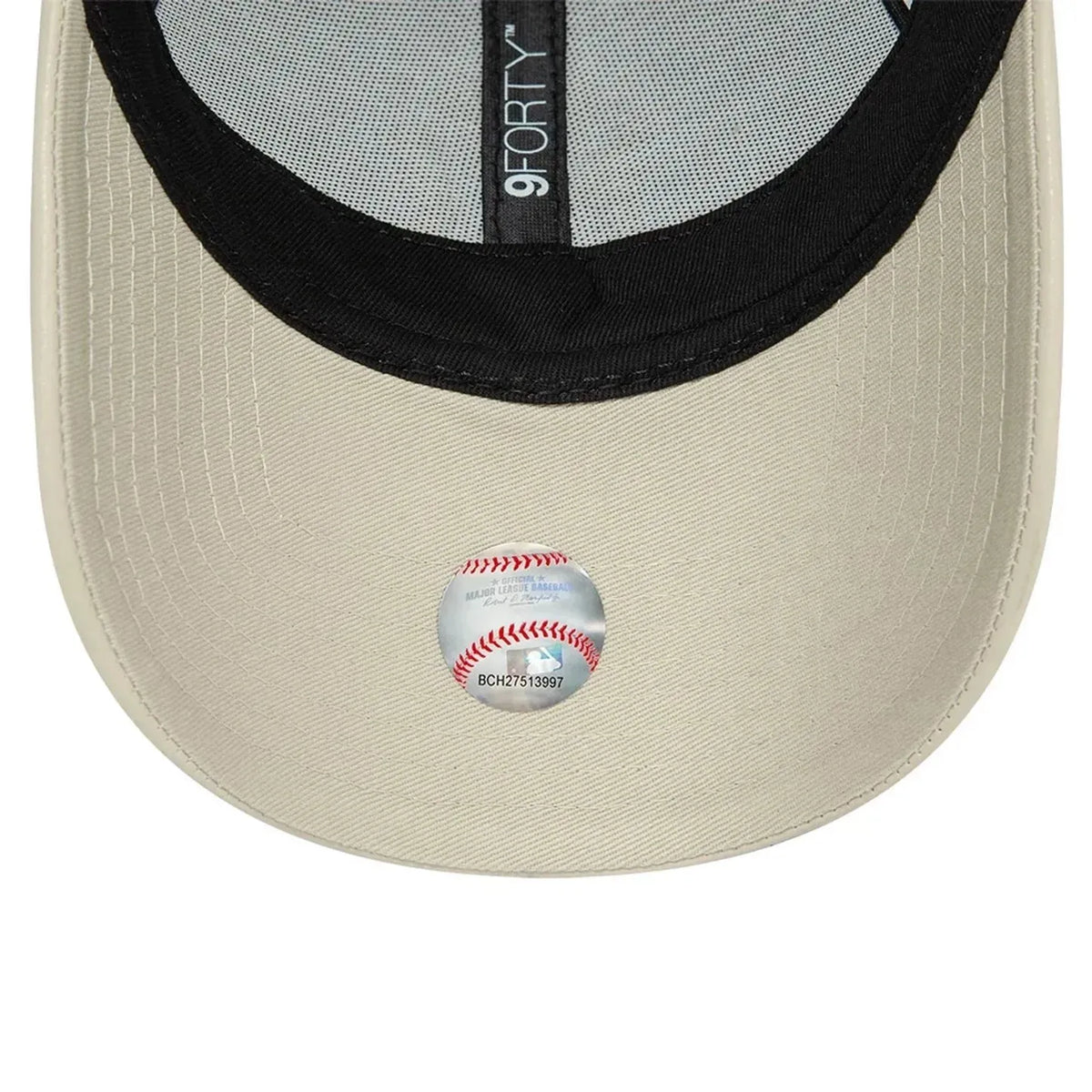 New Era New York Yankees Faux Leather Light Beige 9FORTY műbőr baseball sapka, női