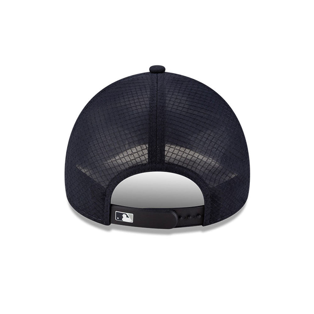 New Era New York Yankees MLB Batting Practice 2026 Navy 9FORTY Apex trucker sapka