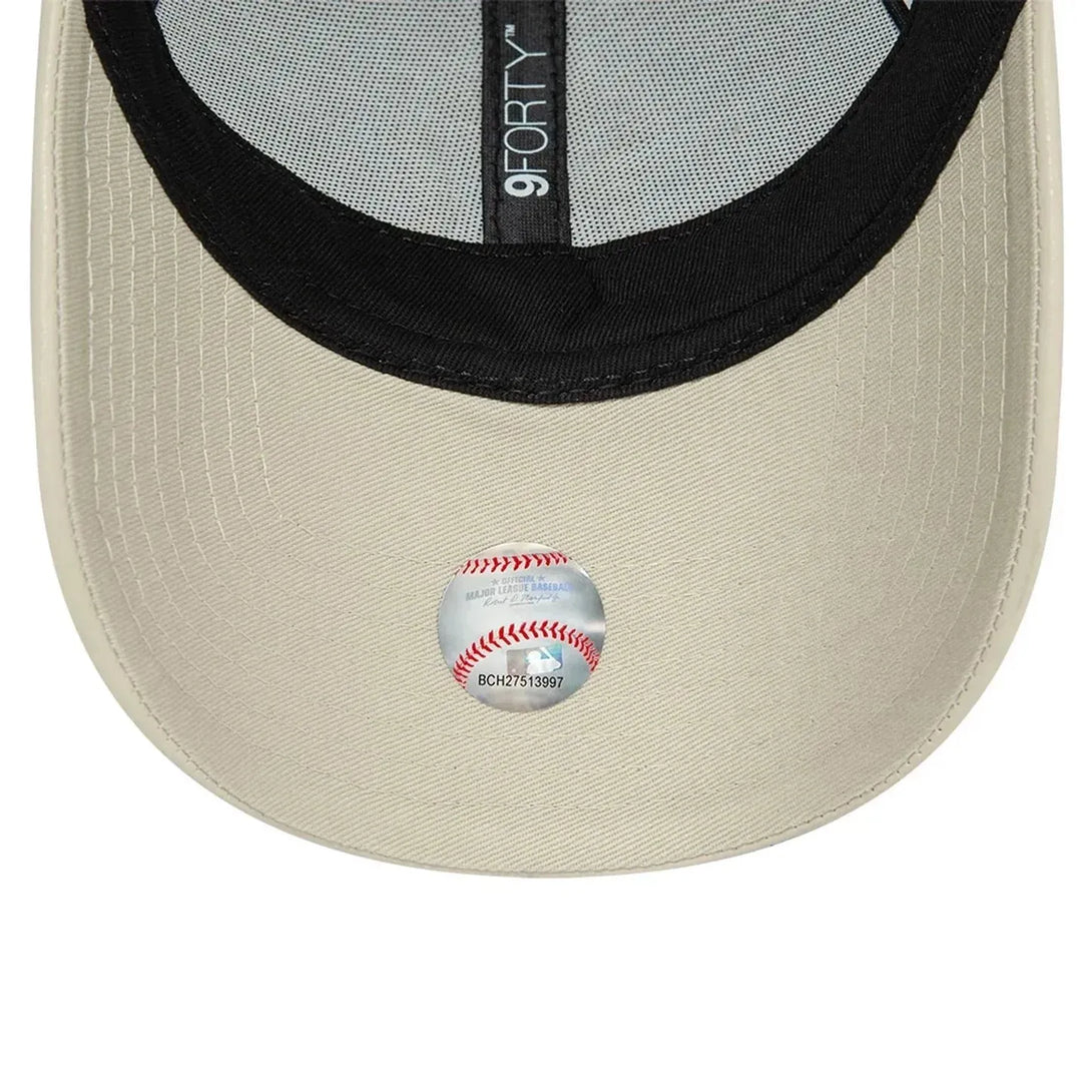 New York Yankees Faux Leather Light Beige 9FORTY műbőr baseball sapka, női - Sportmania.hu