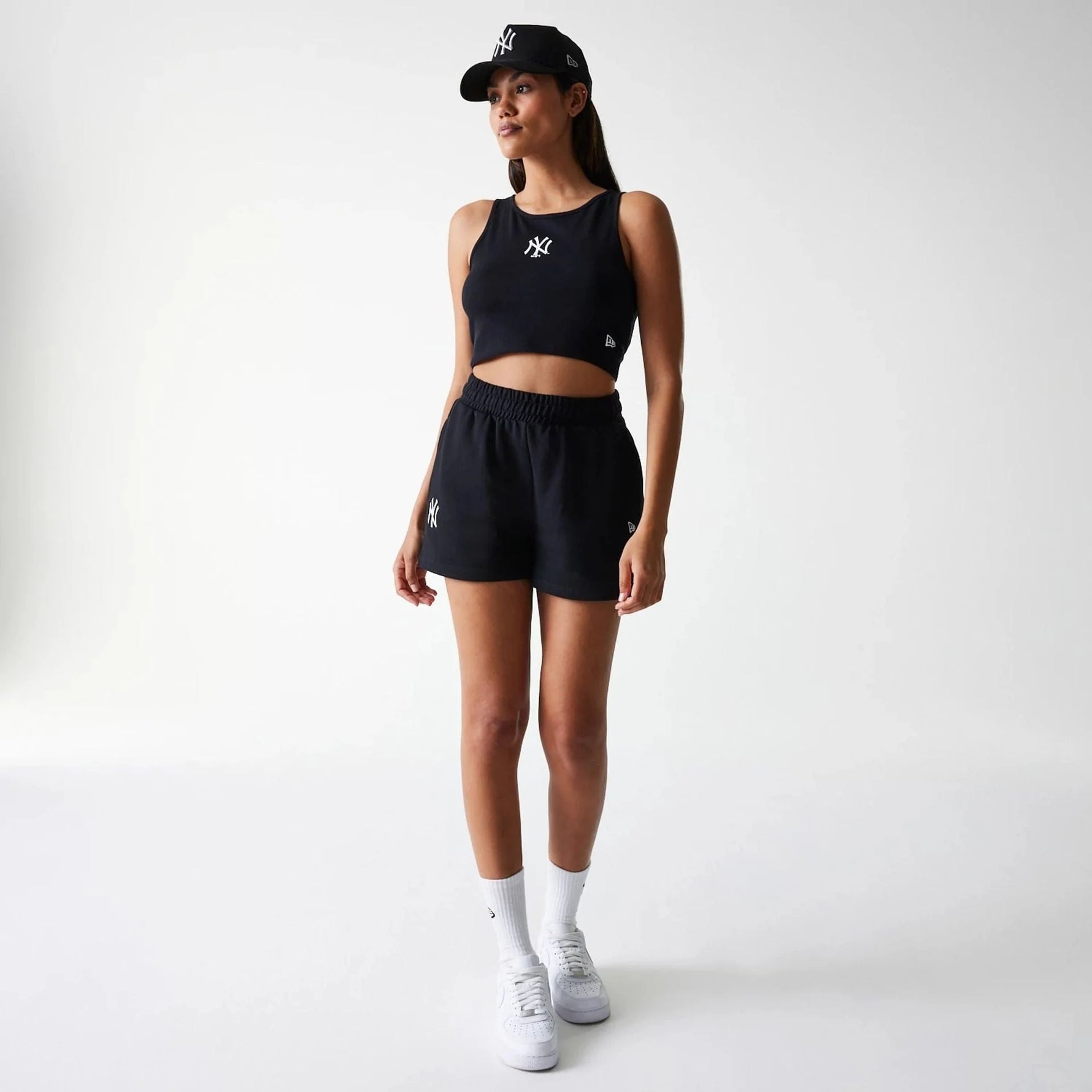 New York Yankees Womens MLB Midi League Essential Black Crop Tank Top - Sportmania.hu