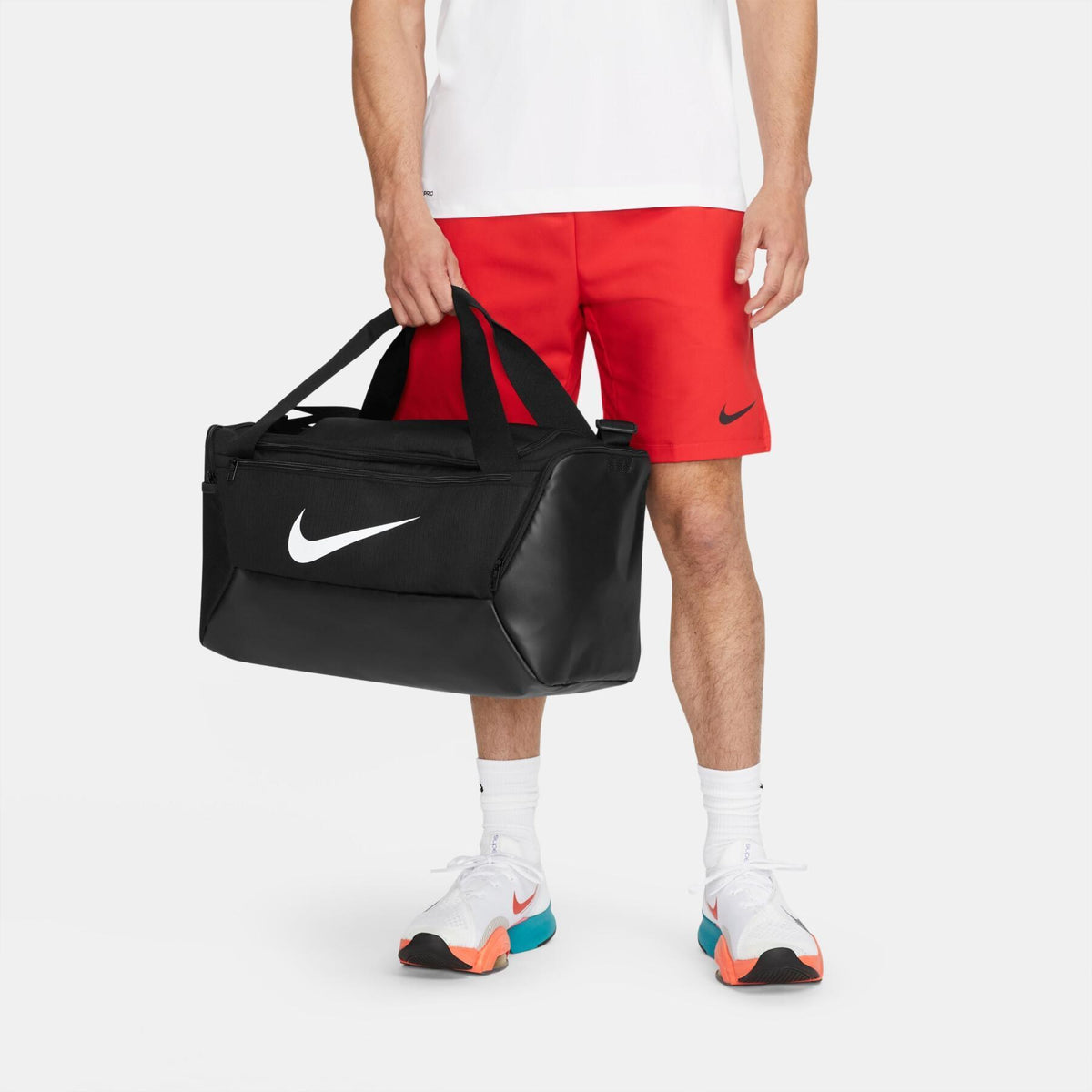 Nike Brasilia 9.5 Táska DM3976010