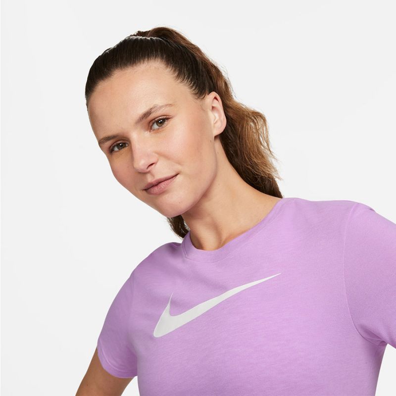 Nike DF Swoosh W T-shirt FD2884-532 Póló - Sportmania.hu