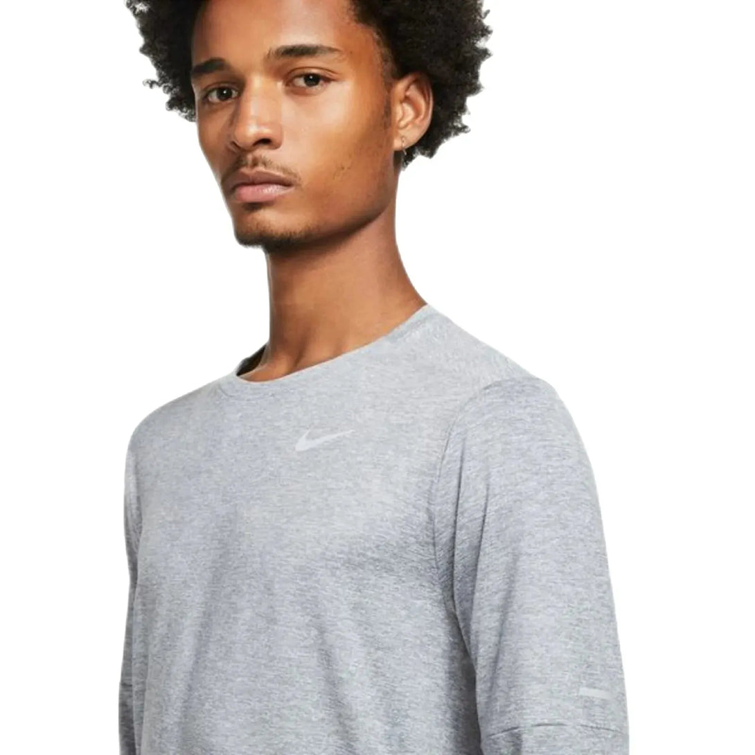 Nike_ N Dri-FIT EleMt M Running Crew Hosszú ujjú póló
