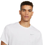 Nike_ Nike DRI-FIT UV MILER MEN\"S SH Póló - Sportmania.hu