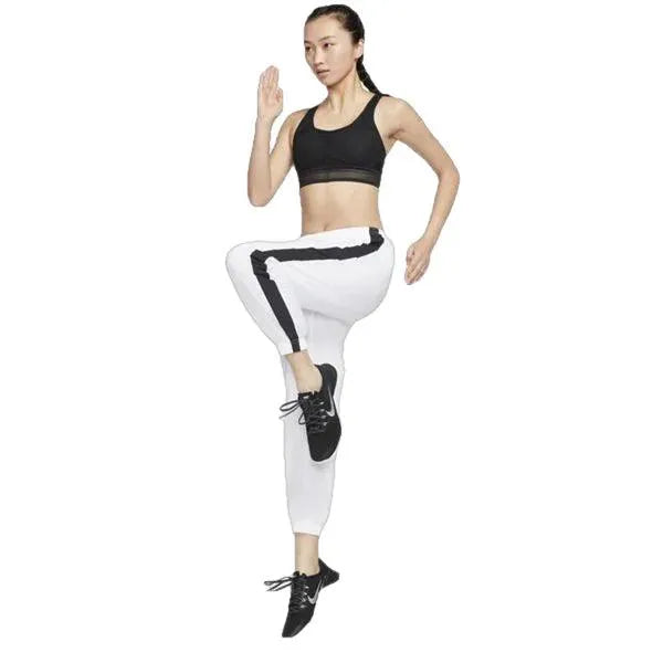 Nike_ Nike SWOOSH ULTRABREATHE , NŐI Sportmelltartó - Sportmania.hu