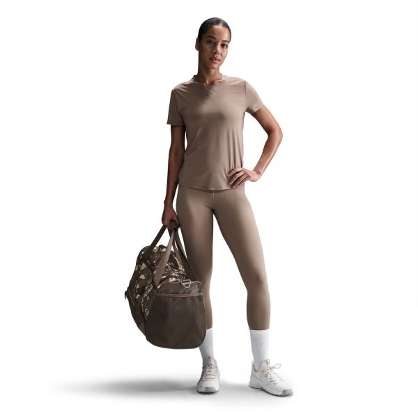 Nike One Classic Women\"s Dri-F Póló - Sportmania.hu