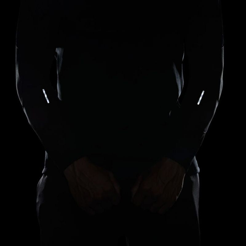 Nike Techfit Strike Drill Top Winter Warrior M DC9156 010 sweatshirt Pulóver - Sportmania.hu