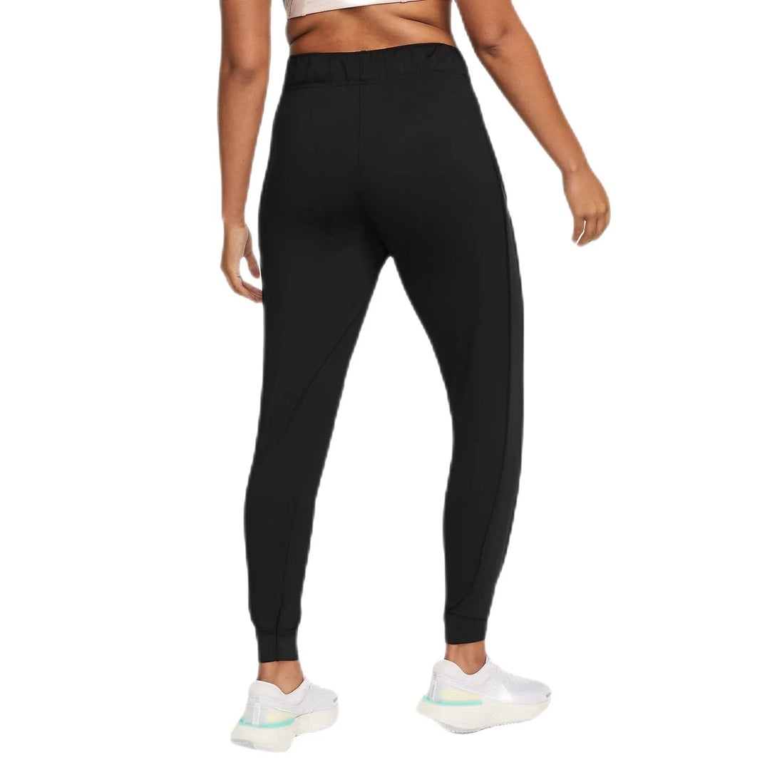 Nike Therma-FIT Essential nadrág - Sportmania.hu