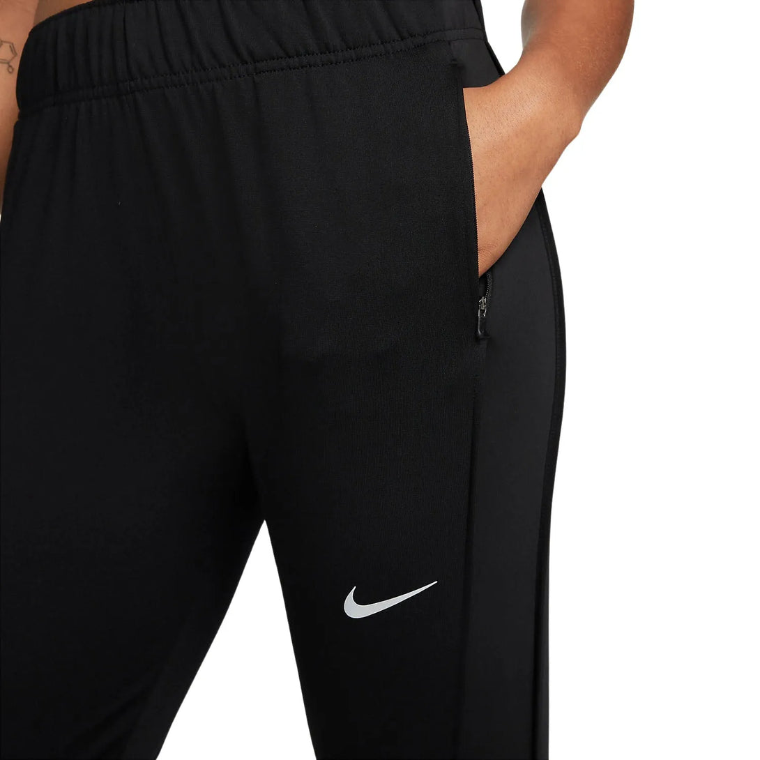 Nike Therma-FIT Essential nadrág - Sportmania.hu