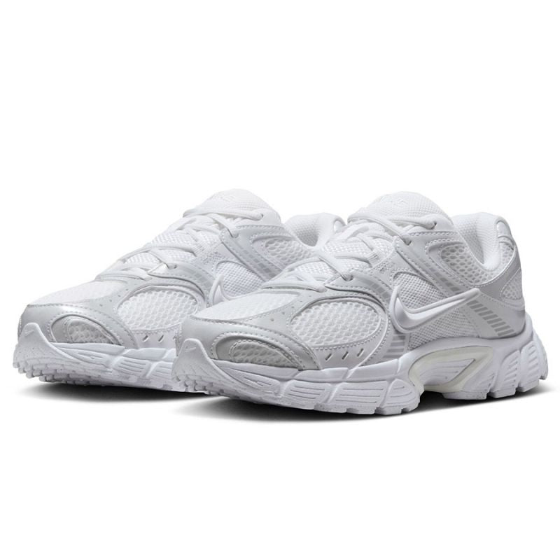 Nike V5 RNR W HQ7901-101 Shoes cipő - Sportmania.hu