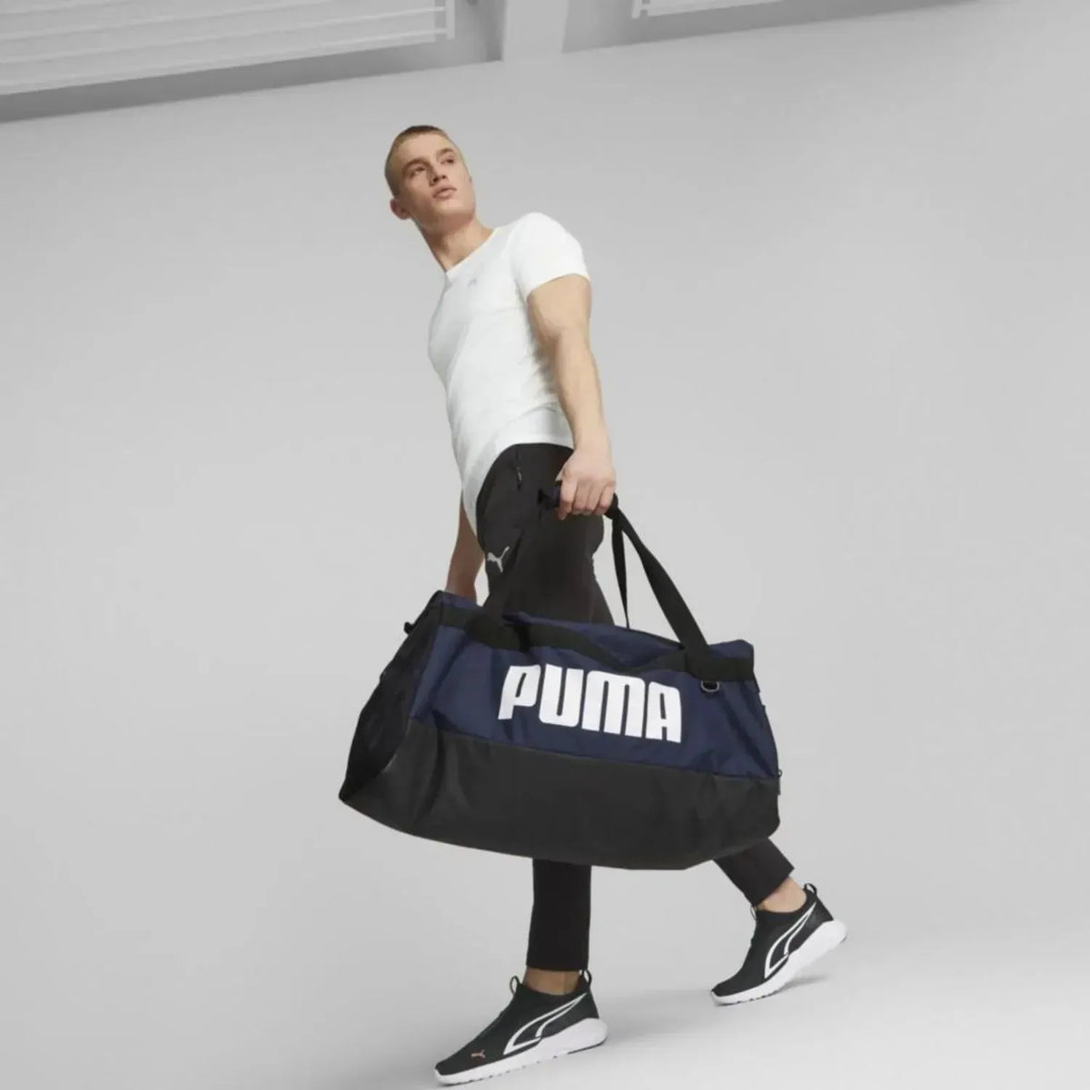 PUMA CHALLENGER Duffel Bag M Sporttáska