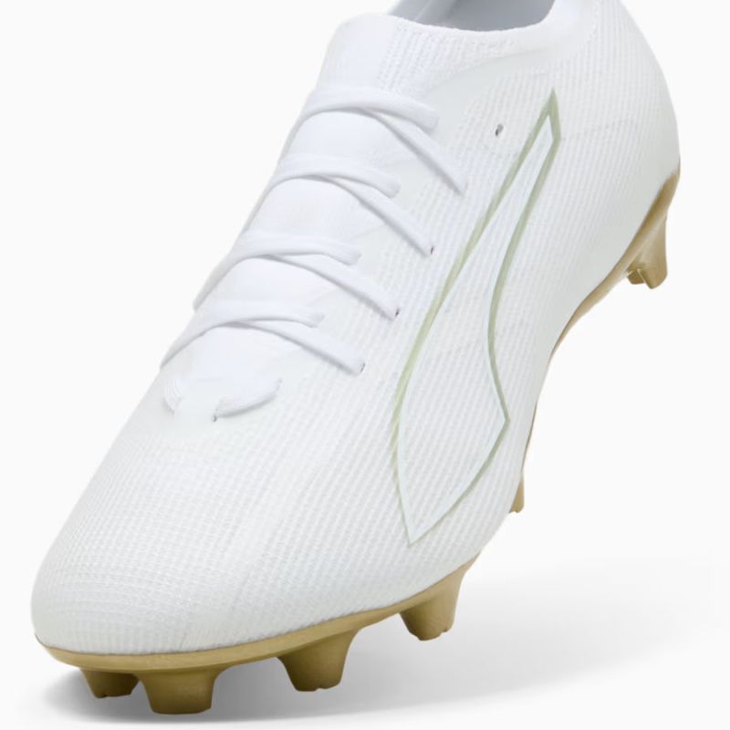 Puma Ultra 6 Match FG/AG 40 1/2 focicipő 108687-04