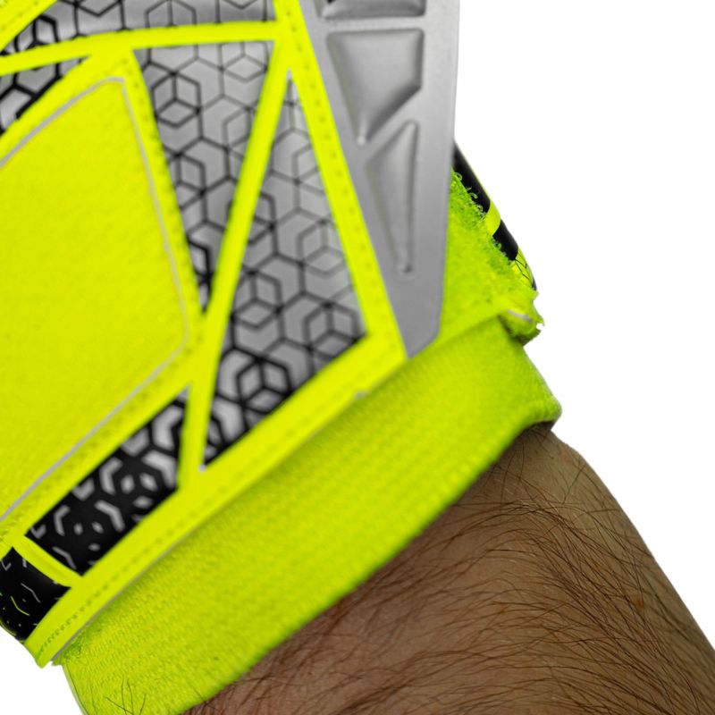 Reusch Attrakt Freegel Silver Jr 5572235 2025 Goalkeeper Gloves Kesztyű - Sportmania.hu