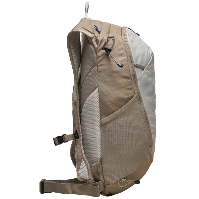 Salomon Trailblazer 10 Backpack LC2183100 Hátizsák - Sportmania.hu