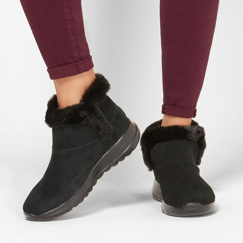 Skechers On The Go Joy Bundle Up W Utcai női 15501-BBK