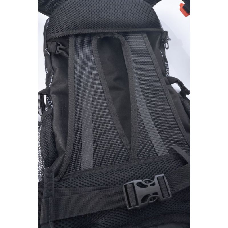Tempish Dixi sports backpack czarny hátizsák