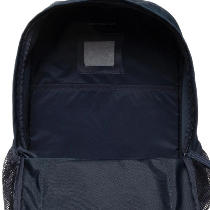 Tommy Hilfiger Established Backpack Plus Jr AU0AU01492 - Sportmania.hu