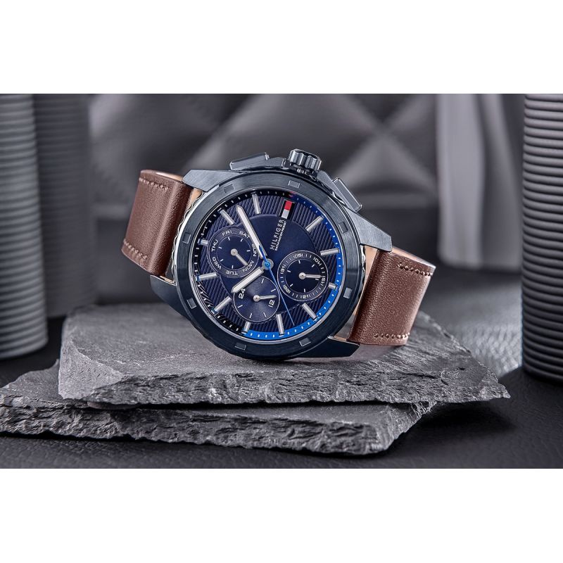 Tommy Hilfiger Walker Men's Watch + BOX fekete férfi pulóver 1710632