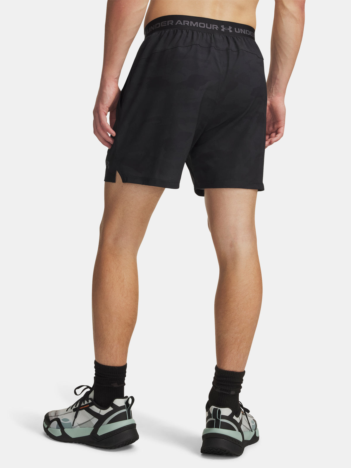 Under Armour Férfi rövidnadrág UA Vanish Woven 2.0 6in Prnt nadrág