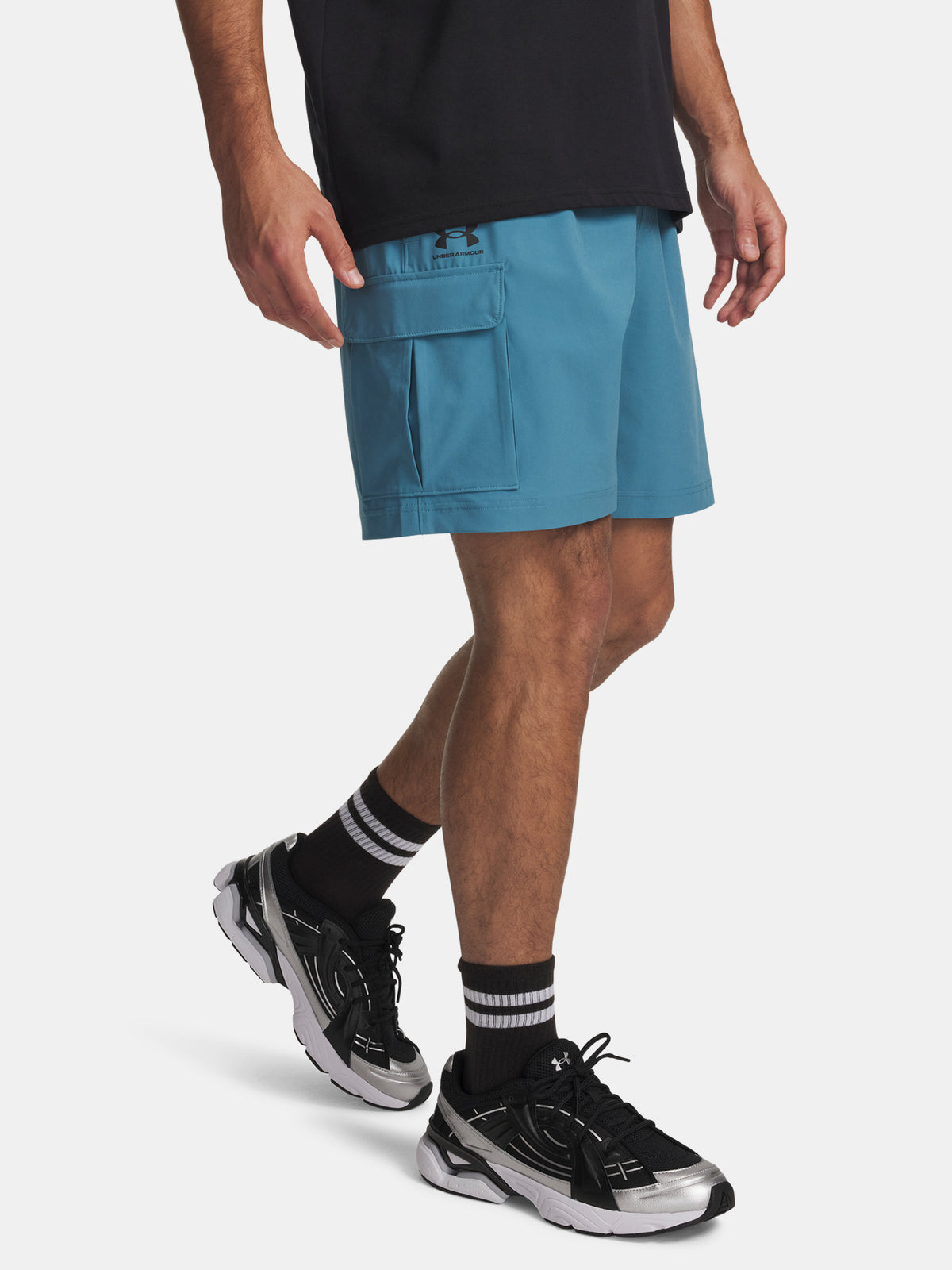 Under Armour Férfi rövidnadrág UA Vibe Woven Cargo Short nadrág