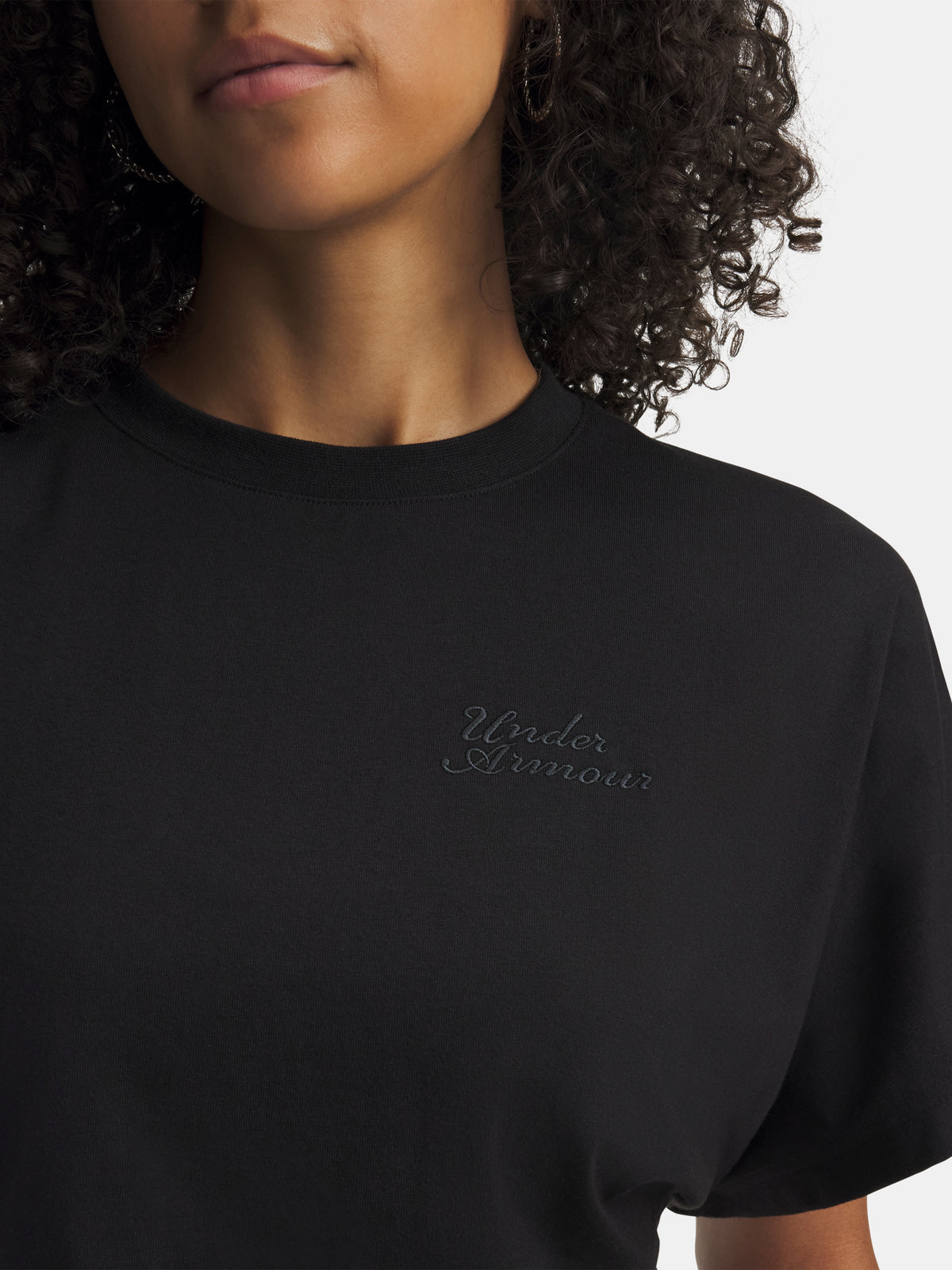 Under Armour Nõi Cropped Script SS Tee-BLK fekete póló