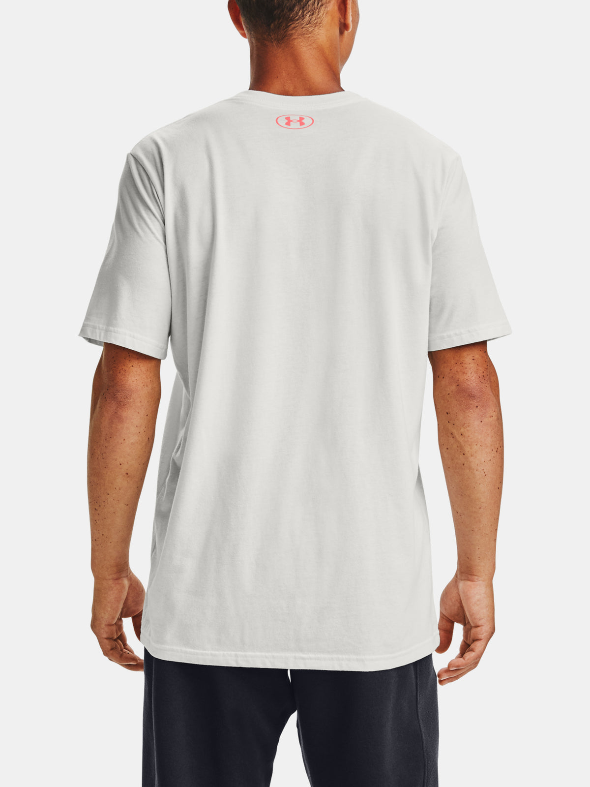 Under Armour SHATTERED BOX LOGO SS férfi póló, fehér