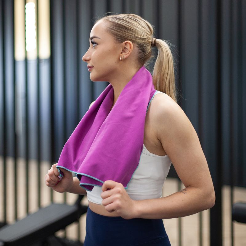 Meteor towel M 50 x 90 cm eggplant uniw towels