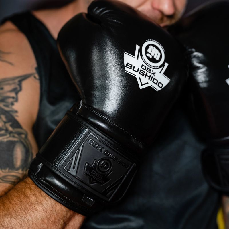 DBX Bushido 16oz Boxing Gloves - ProFight - Legacy Series kesztyű