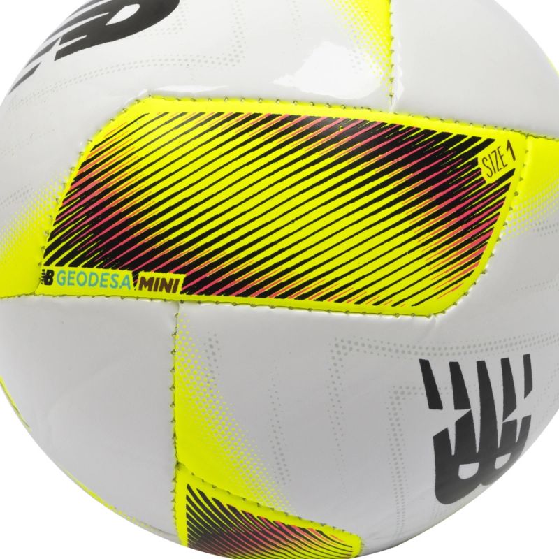 New Balance Geodesa Trainer Mini Football WHN FB23054GWHN labda