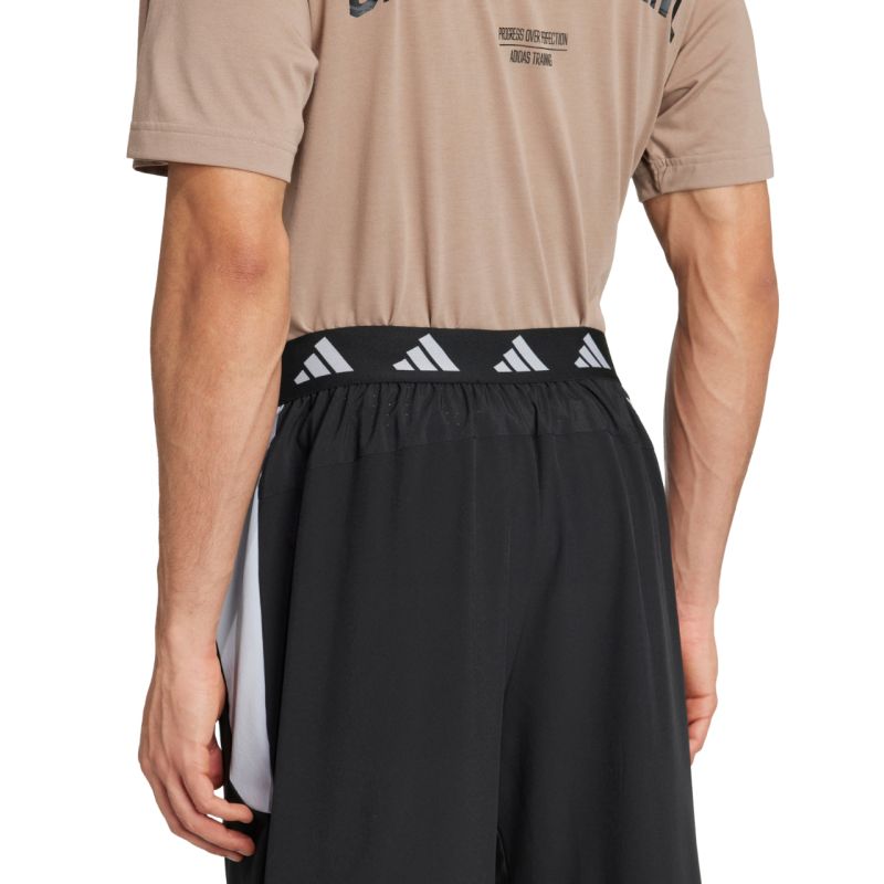 Men's adidas Tech Apparel R-Pant black JX0044 fekete nadrág