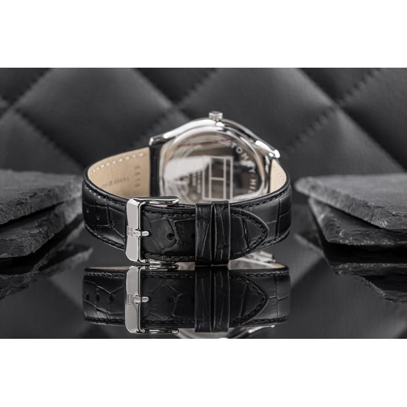 Tommy Hilfiger Becker Men's Watch 1710516 + BOX fekete pulóver