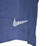 Nike Dallas Mavericks Essential Dry T-shirt Chrome Logo College Navy - CZ7252-419 sötétkék póló