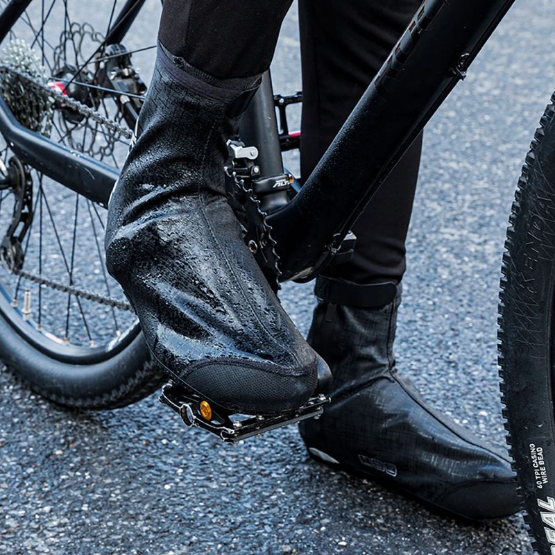 Rockbros Windproof Waterproof Shoe Covers 42-46 cm - Black fekete protectors and knee pads