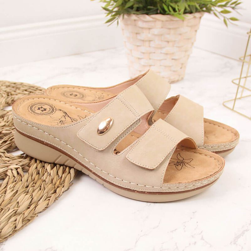 eVento W EVE224B beige wedge sandals with velcro bézs szandál