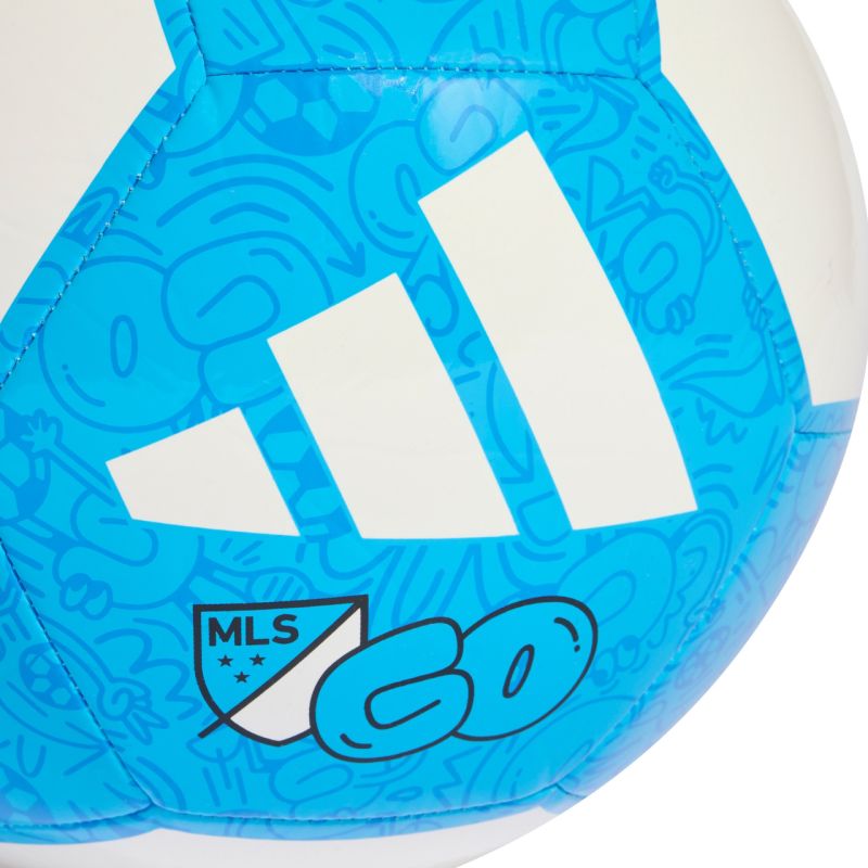 adidas EPP Club white and KH0307 kék futball labda
